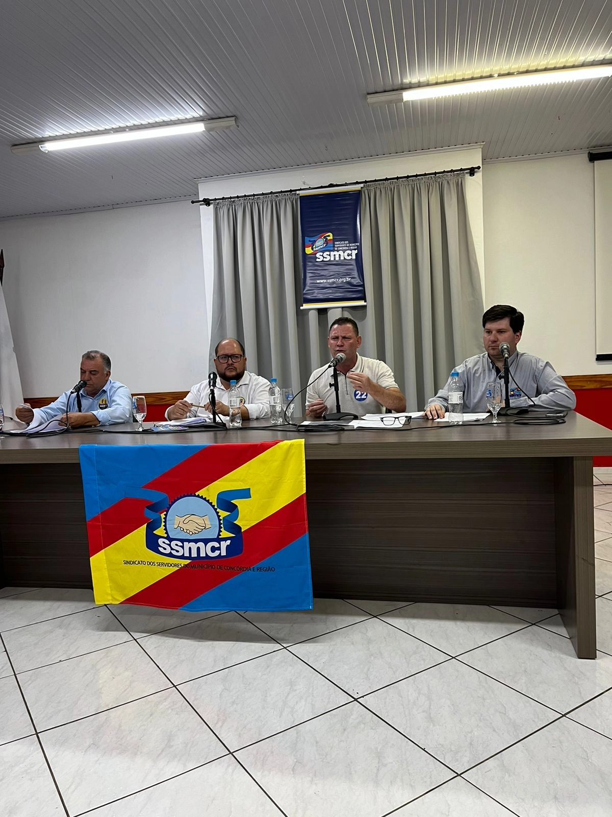 ASSISTA O DEBATE COM OS CANDIDATOS À PREFEITO NO MUNICÍPIO DE CONCÓRDIA!!! 🎙️